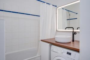 Apartment with parking in the heart of Chartrons