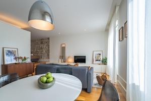 Nomads Lux - 1BD The Comfort Square in Porto