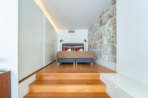 Nomads Lux - 1BD The Comfort Square in Porto