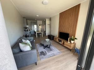 Modern Simons Town Apartment near beach and penguins