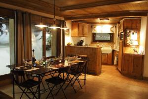 Amazing atmosphere ski in-ski out sauna