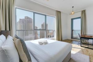 Vacationer Holiday Homes I Enticing 2 Bedroom I Stunning Sea & Ain Dubai Views I Dubai Marina
