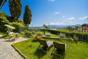 WELCOME RIVIERA - Ruentes 87, splendido appartamento vista mare con giardino interamente ristrutturato nel 2025