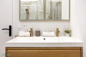 WeHost D2 - Smart & chic loft, 3 mins to beaches