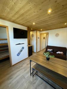 Risoul 1850 studio Résidence LesFlorins2 pour 4 pers avec accès direct sur les pistes