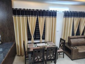 Havenory Homestay by GRV Group YR3 Luxury 4BHK apartment
