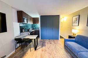 Cozy mountain studio Summer pool parking