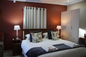 Accommodation at Potch Guesthouse