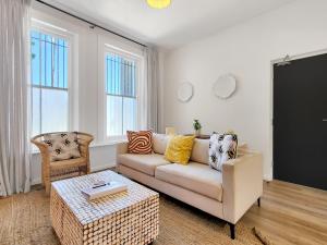 The Palm Flats Sunshine & Seashells 300m from sea