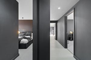 The Black Box-Wyndale Signature Stays