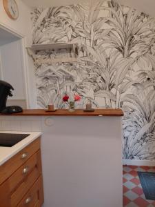 Studio épicéa avec jardin et stationnement dans charmante propriété proche gare