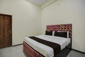 Hotel O J M K Hotel