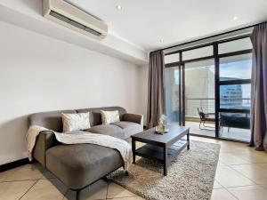 906 Icon Luxury Apartments