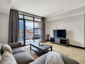 906 Icon Luxury Apartments