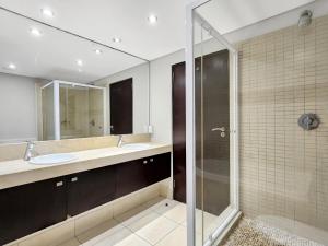 906 Icon Luxury Apartments