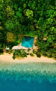 Crane Island Seafront Villa