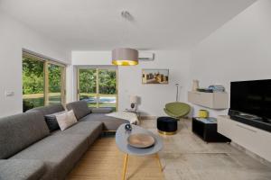 Villa Aria Labin for 6 persons with private 32 m2 pool, kids playground and large garden