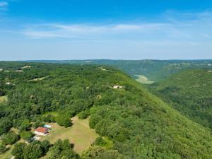 Villa Aria Labin for 6 persons with private 32 m2 pool, kids playground and large garden