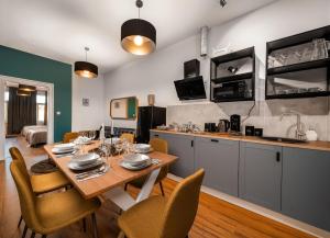 Royal Square View Residence