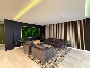 Bright warm & spacious 1 BR in North End Halifax