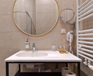 Oysters & Bubbles Gastro Rooms Rynek Square