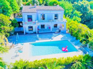 Magnificent villa sea view pool near beaches