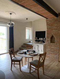 Avìe Honey Rooms & Breakfast