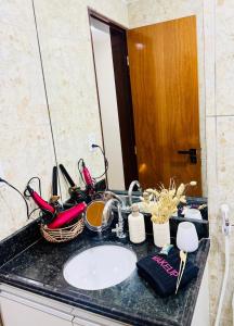 5 minutes from Bessa beach