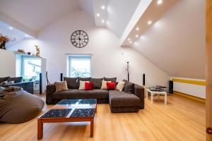 Spacious & Private Stay in Garliava 120kv