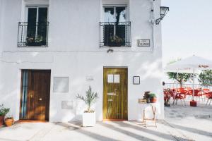 Accommodation in Polopos