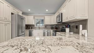 Lakeside Haven - Condo for 8