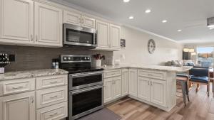 Lakeside Haven - Condo for 8