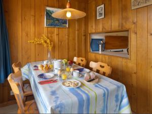 Apartment Mogador 13 by Interhome