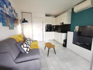 Studio Ciel d'Azur - Fréjus Plage - Tout à pied - Clim - WIFI - Parking - Etage élevé - Vue mer