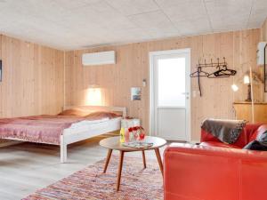 Holiday Home Tekla - 75m from the sea by Interhome