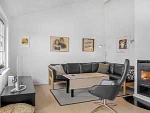 Apartment Albine - 500m from the sea by Interhome