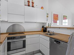 Apartment Albine - 500m from the sea by Interhome