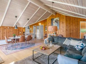 Holiday Home Bole - 10km from the sea by Interhome