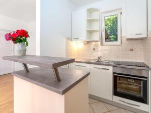 Apartment Matej-2 by Interhome