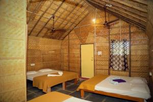 Shanthi Dhama Resort, Hampi