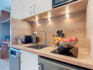 Studio Les Olympiades-16 by Interhome