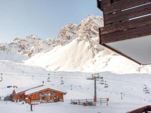 Studio Les Tommeuses - Val Claret-26 by Interhome