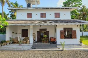 Drifter Surfhouse Ahangama