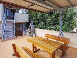 Apartment Pintur by Interhome