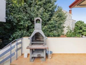 Apartment Pintur by Interhome