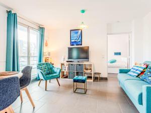 Apartment Blue Bay-5 by Interhome