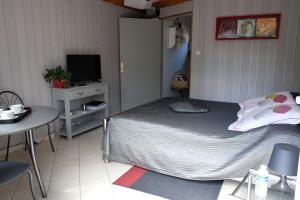 B&B / Chambres d'hotes Les Charmilles : photos des chambres