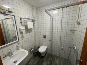 Apartments by Rikhe Palace