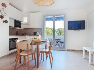 Apartment Les Amandiers-2 by Interhome