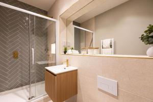 Apartment Three Pelican House